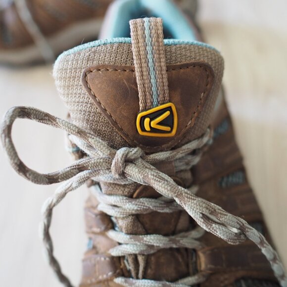 KEEN Voyageur Women's Tan and Blue Hiking Shoes - Picture 7 of 16